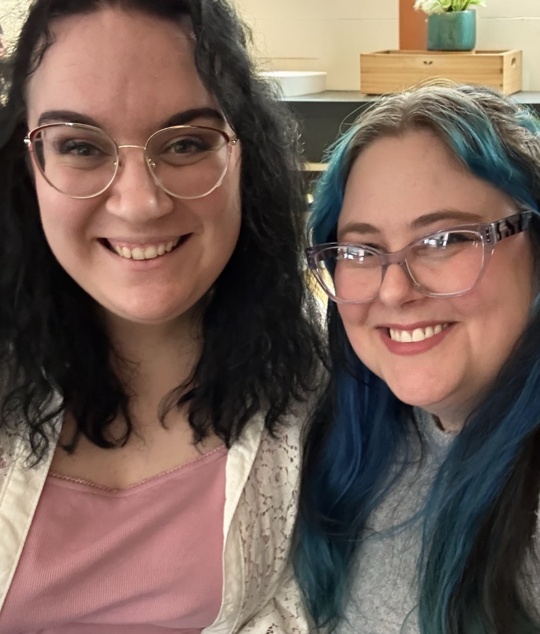 dotbox co-founders Ashlie and Sara smiling together